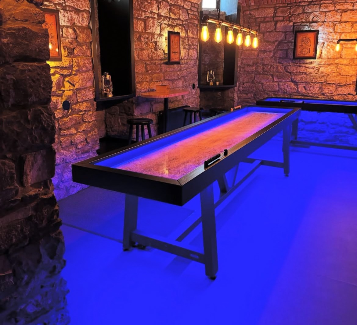 Crew Bar Prague Shuffly installation